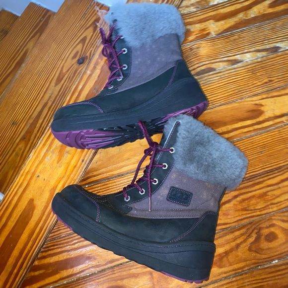UGG CELISTE Sheepskin Insulated Winter Snow Boot Women’s Size 9, MSRP $225 - Picture 8 of 12